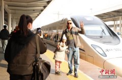 清明假期绥芬河跨境列车焕新迎客